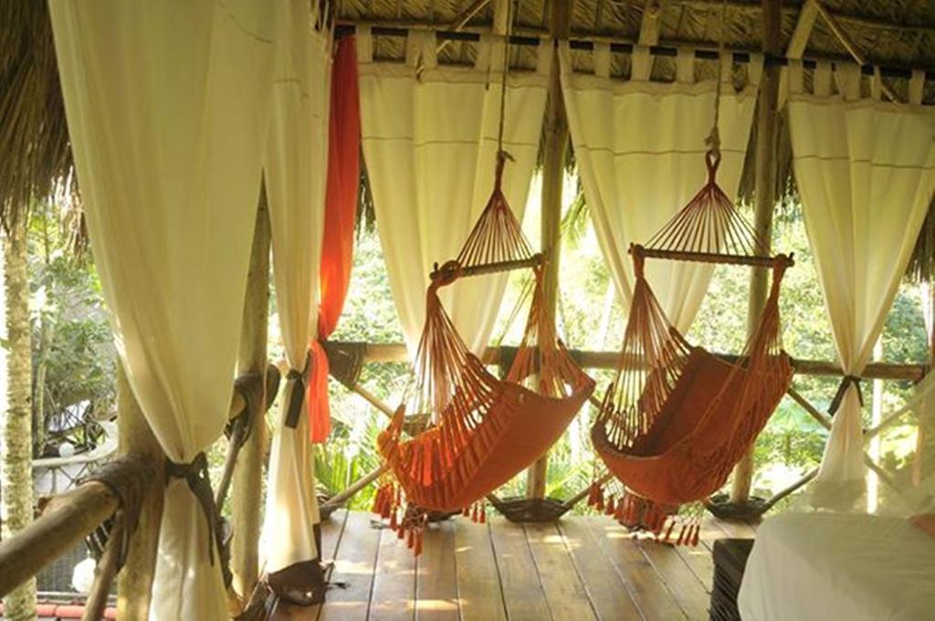 Dominican Tree House Village Santa Barbara De Samana Exteriör bild