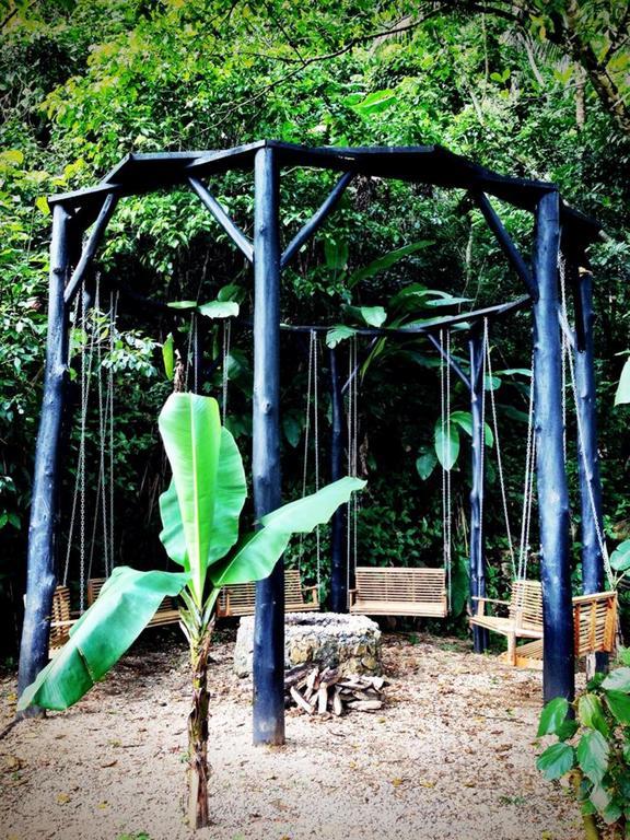 Dominican Tree House Village Santa Barbara De Samana Exteriör bild